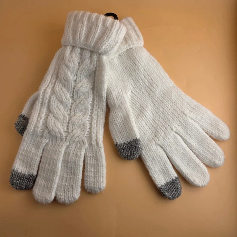 Time and Tru Cable Knit‎ Touchscreen Gloves Winter White One Size